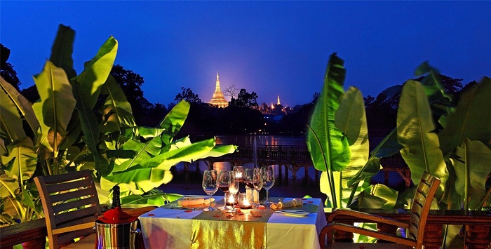 KANDAWGYI PALACE